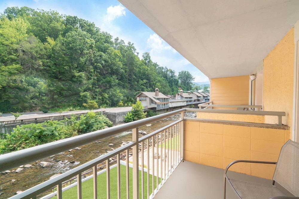 Gatlinburg River Inn - photo 61
