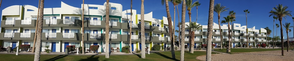 The Nautical Beachfront Resort - photo 70