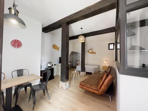 Estudio loft moderno muy céntrico in Santander, Spain