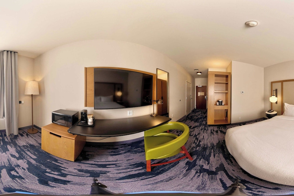 Fairfield Inn & Suites by Marriott Milwaukee Brookfield - photo 20