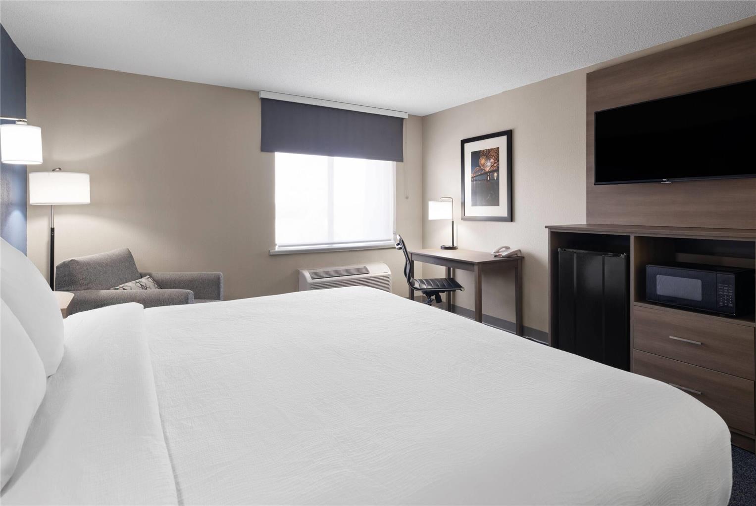 Baymont by Wyndham Davenport - photo 18