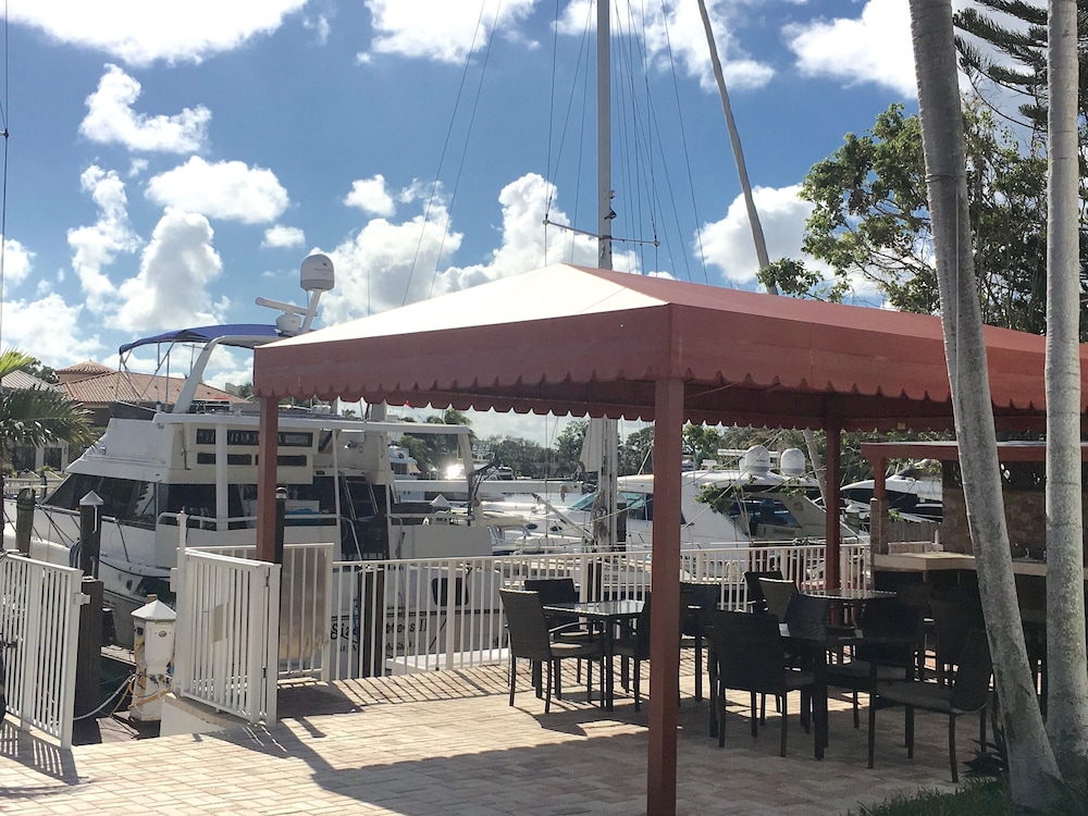 Casa del Sol Waterfront Resort Marina - photo 32