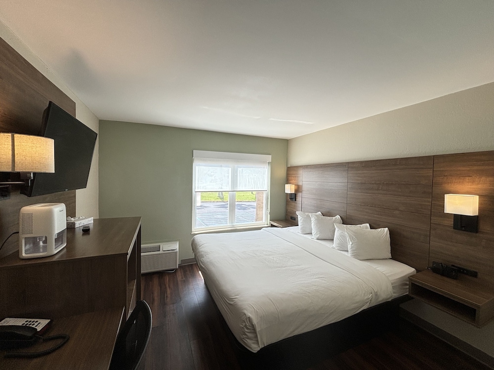 Baymont by Wyndham Lake Park Valdosta I 75 - photo 20