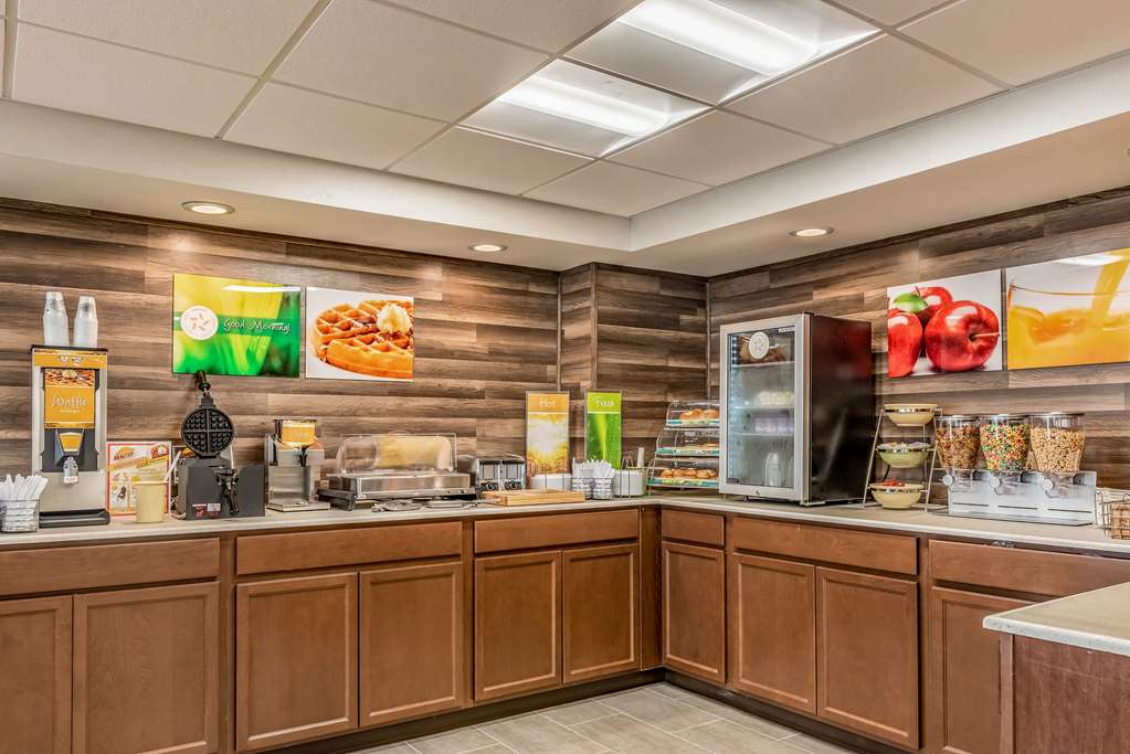 Quality Inn Bucyrus North - photo 27