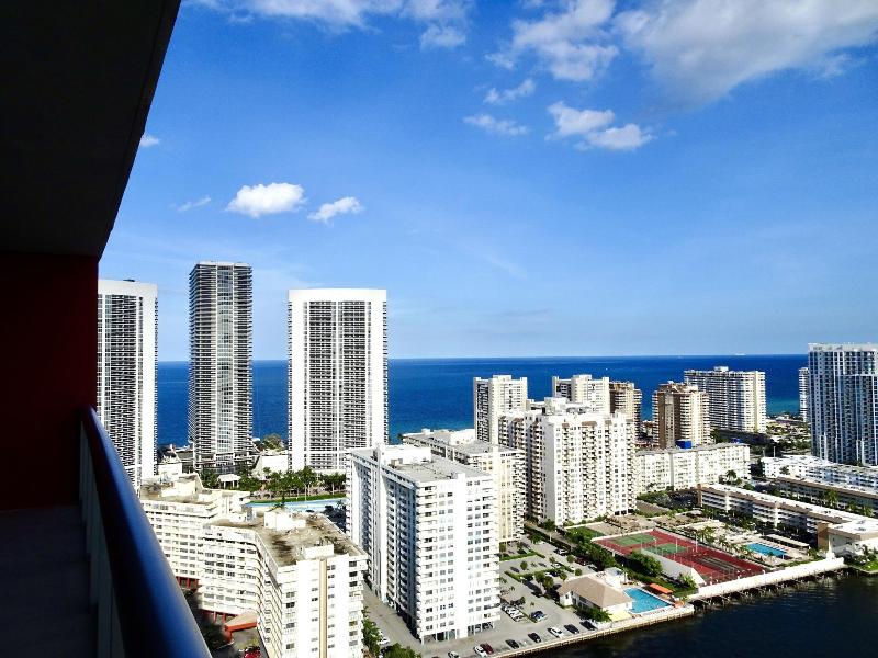 South Ocean Suites - photo 31