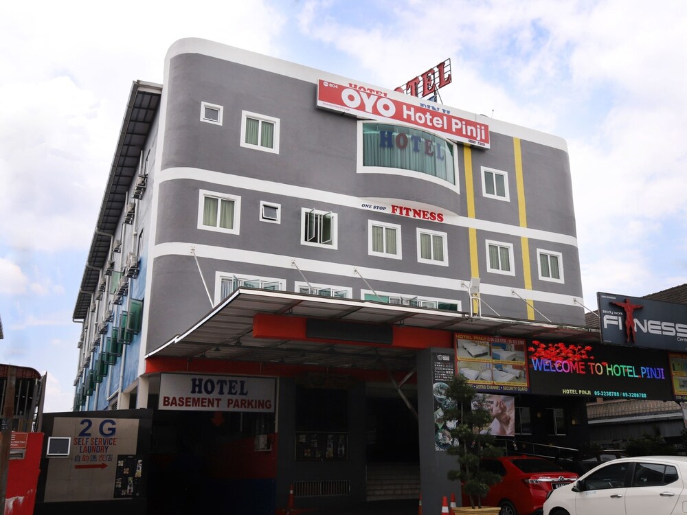 Super OYO Capital O 804 Hotel Pinji — hotel near Sultan Azlan Shah Airport