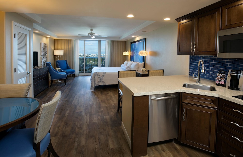 Lido Beach Resort - photo 28
