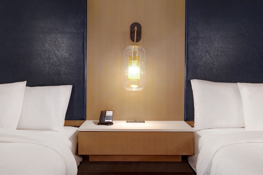 Fairfield Inn & Suites By Marriott Minneapolis Downtown - photo 9