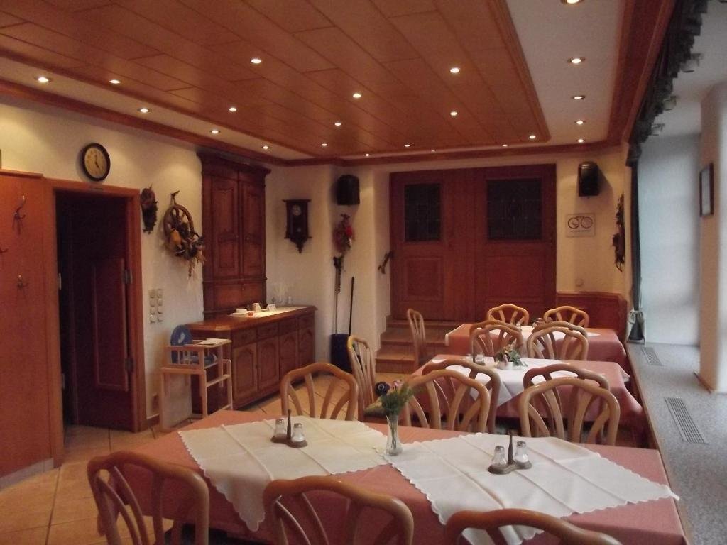Hotel Haus Irsfeld — hotel in Waxweiler