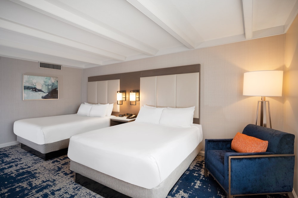 Crowne Plaza Albany The Desmond Hotel - photo 26