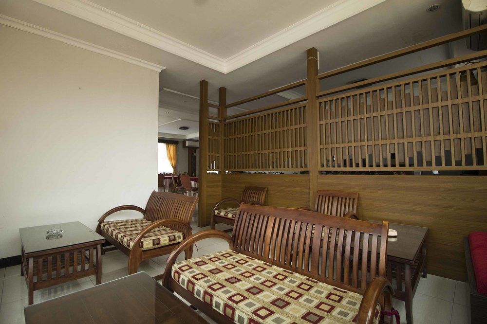 Hotel Cihampelas 3 by RedDoorz