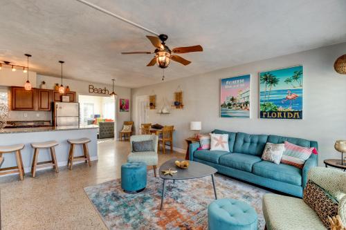 Blowfish Bungalow Cowboy Pool FirePit Ping Pong — 4-Star Luxury Hotel in Daytona Beach, United States