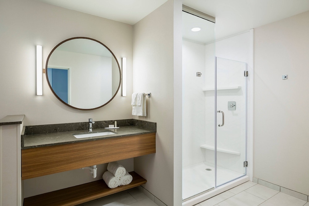 Fairfield Inn & Suites by Marriott Des Moines Downtown - photo 11