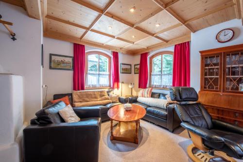 Haus 34 Top 1 — 4-Star Luxury Hotel in Krimml, Austria