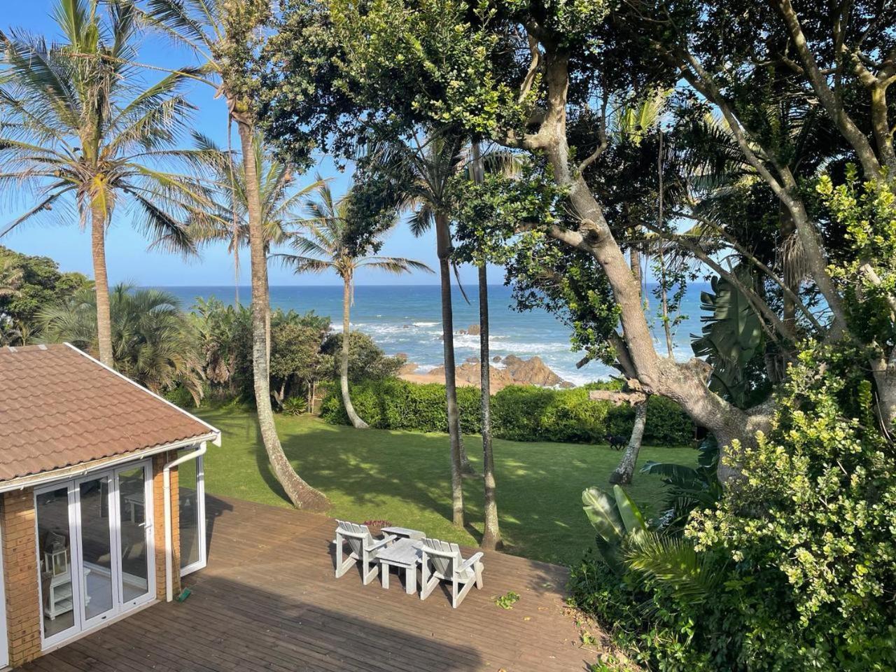 Palm Sands Beach House 22 sleeper — 4-Star Luxury Hotel in Port Shepstone, South Africa
