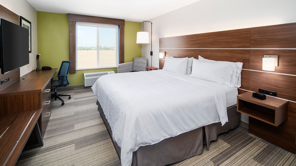Holiday Inn Express & Suites Dinuba West by IHG - photo 5