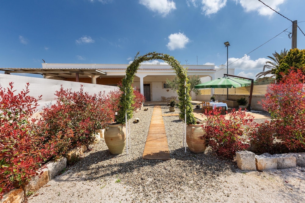 3412 Relax in Love by Barbarhouse — 4-Star Luxury Hotel in Ostuni, Italy