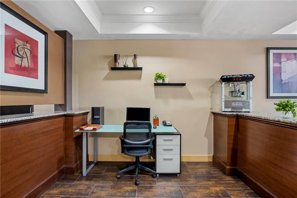 Quality Suites Irving Las Colinas - photo 26