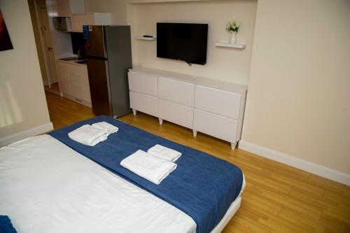 Beautiful apartments near the sea ORBI CITY N2