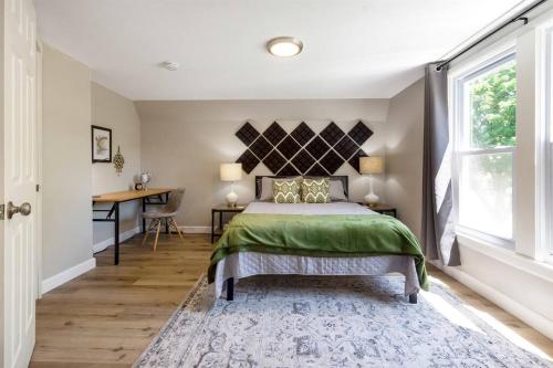 New Luxury 1BR Flat near Downtown Mount Clemens — 4-Star Luxury Hotel in Mount Clemens, United States