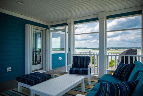 Pier Pleasure by Oak Island Accommodations - photo 23