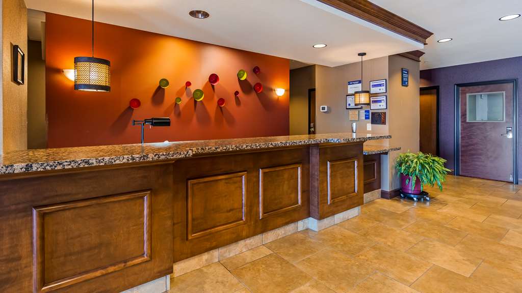 Best Western Plus Carousel Inn & Suites - photo 32