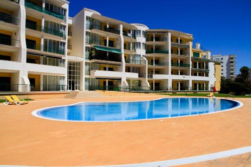 Apartamentos Primavera — 4-Star Luxury Hotel in Portimao, Portugal