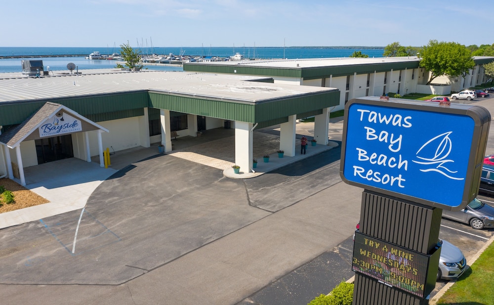Tawas Bay Beach Resort - photo 39