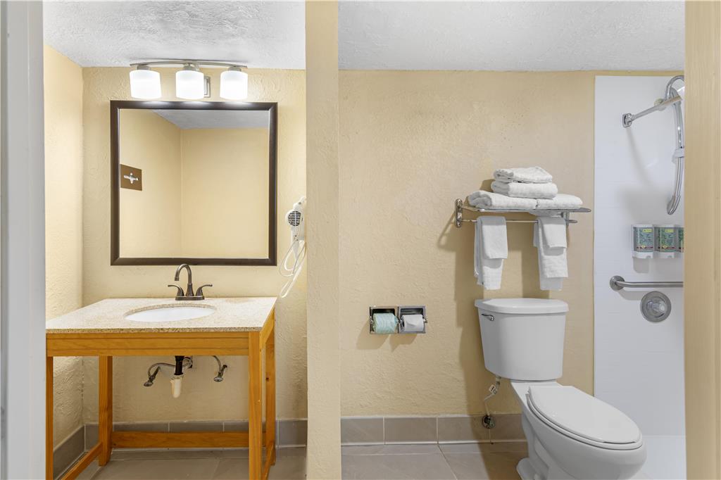 Best Western Space Shuttle Inn - photo 25