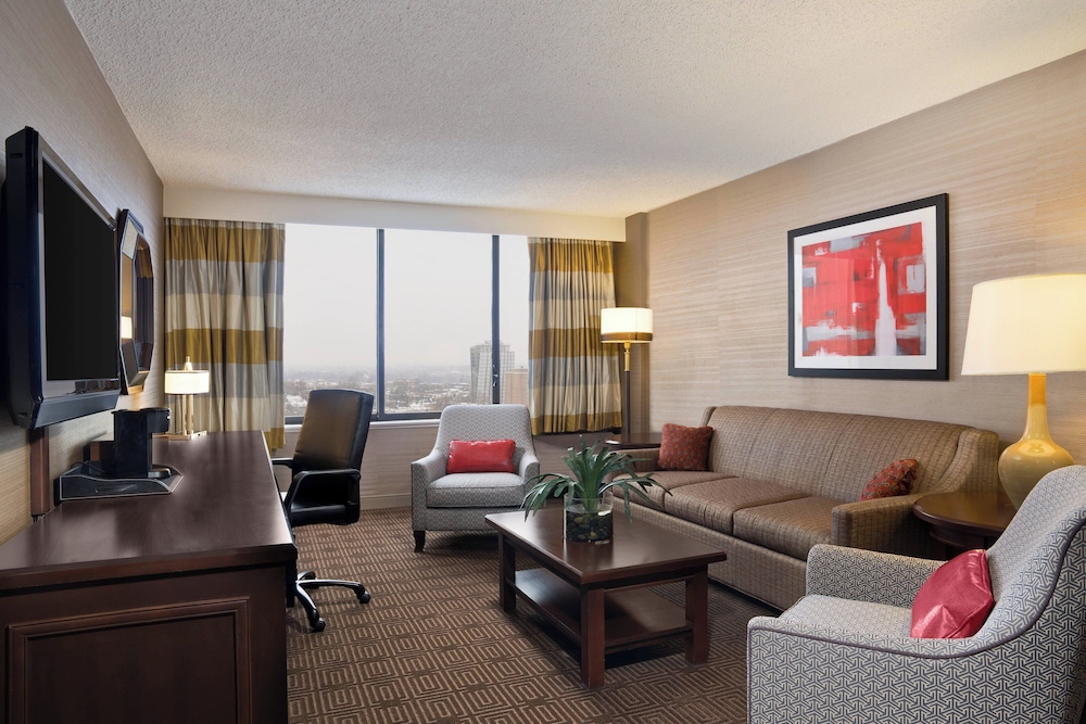 Sheraton Philadelphia University City Hotel - photo 13