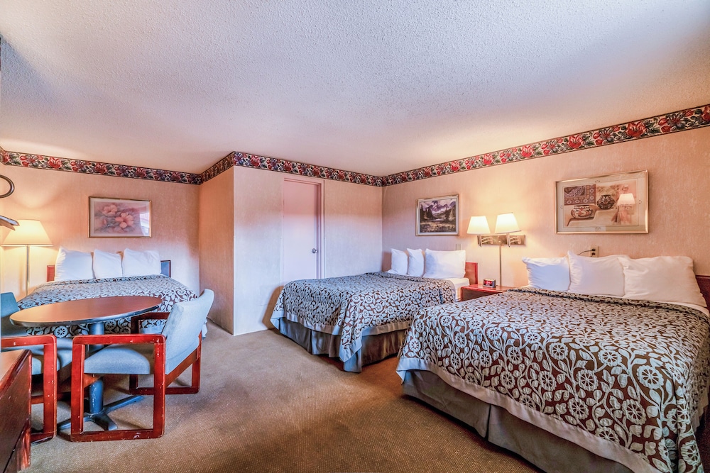 Ozark Junction mountain view by OYO - photo 50