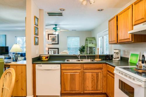 Atlantic Delight by Oak Island Accommodations - photo 2
