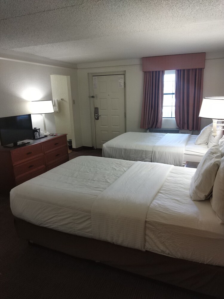 Travelodge by Wyndham Mobile - photo 15