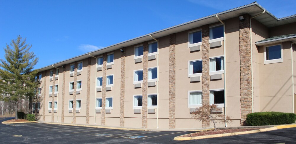 Baymont by Wyndham Branson Theatre District - photo 95
