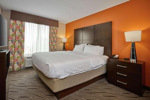 Evansville Plaza Hotel And Suites - photo 28