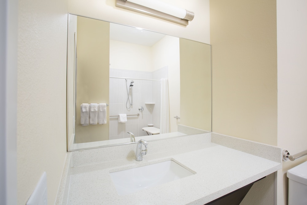 Candlewood Suites Longmont Boulder Area by IHG - photo 18