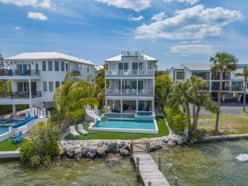 Salt Life - carbon neutral hotel in Bradenton Beach