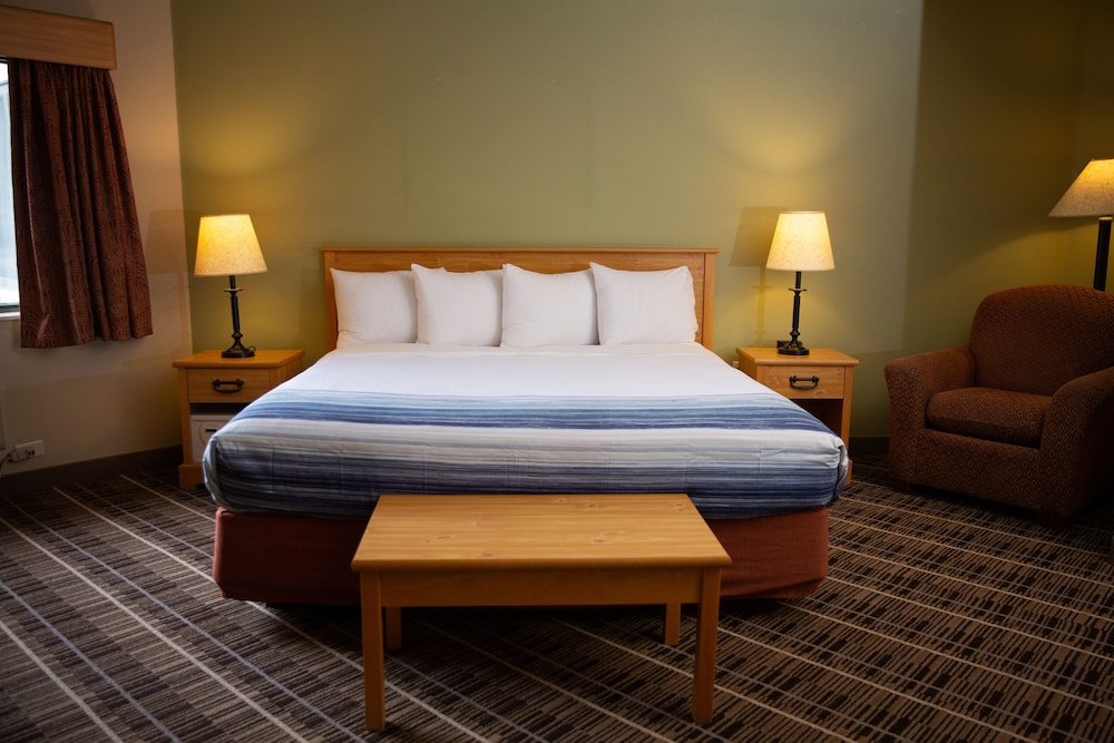 AmericInn by Wyndham Pampa Event Center - photo 6