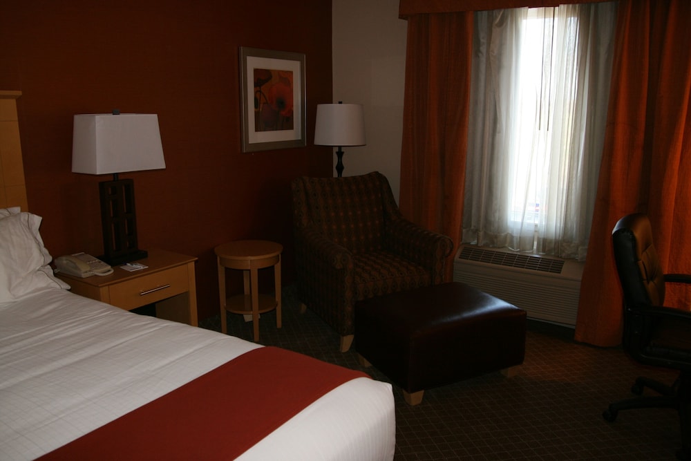 Holiday Inn Express Stockton Southeast an IHG Hotel - photo 3