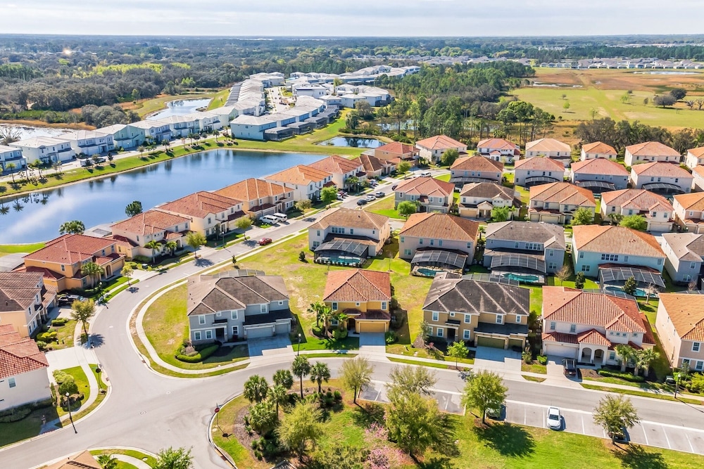 Tranquil Broad Oak Resort style Retreat 8 Bedroom Home by Overmoon - photo 50