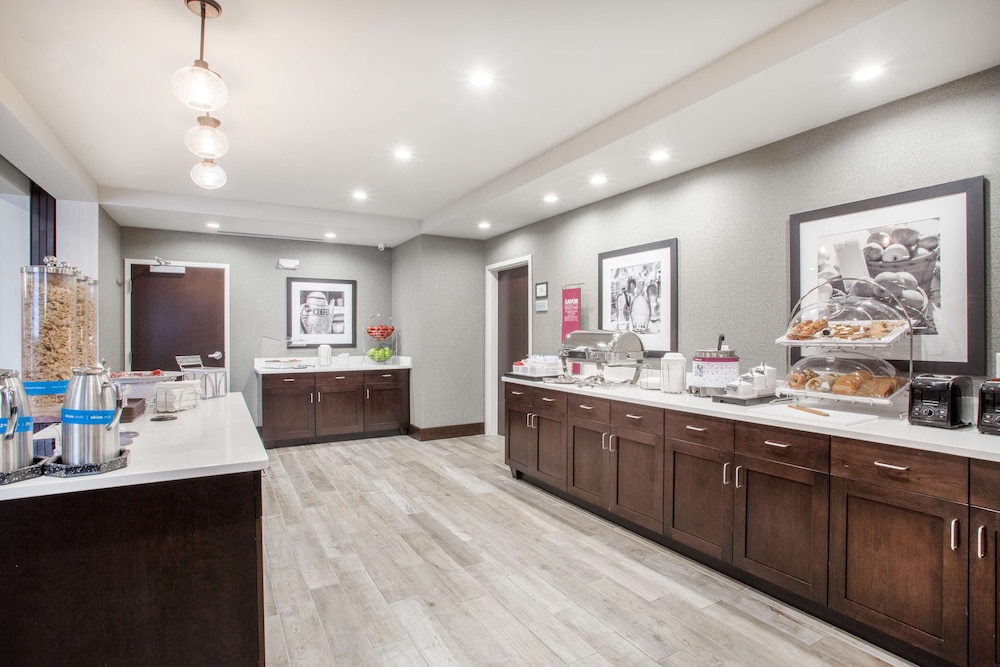 Hampton Inn Rochester Penfield - photo 35