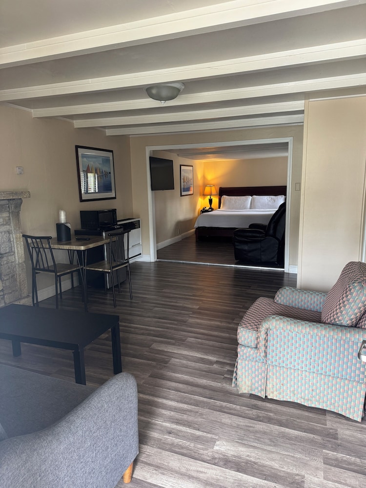 Carmel Resort Inn - photo 56