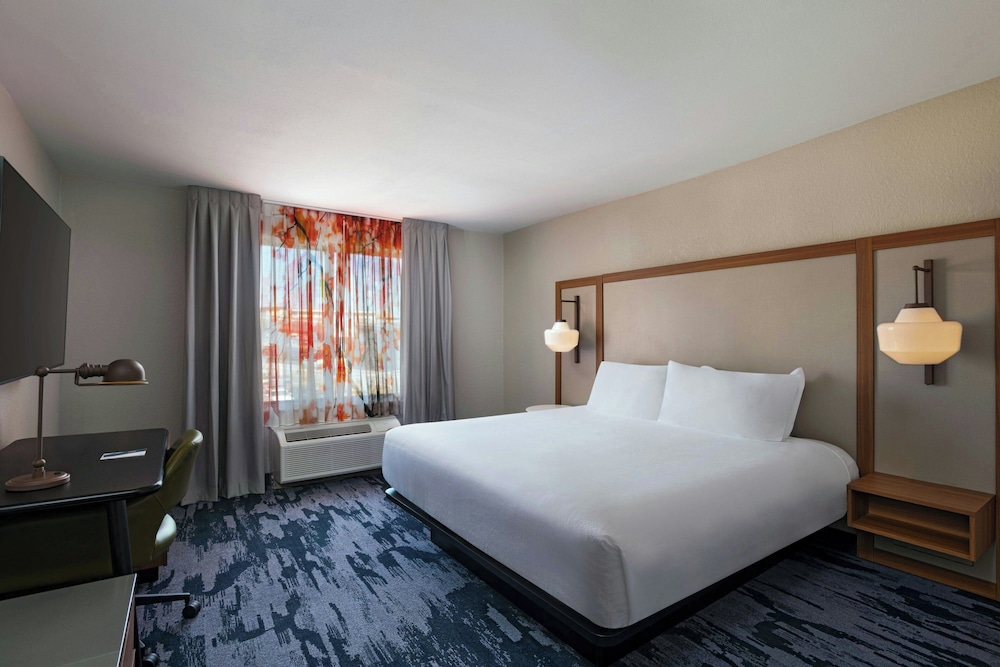 Fairfield Inn & Suites by Marriott Austin University Area - photo 13