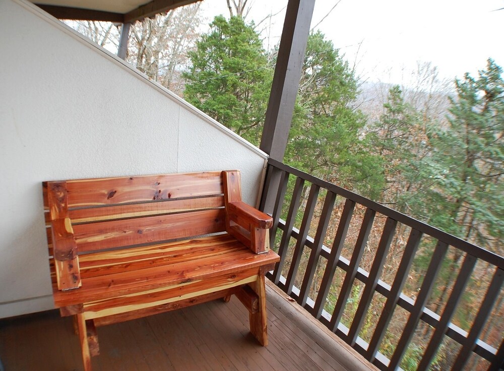 Alpine Lodge & Resort Burkesville - photo 19