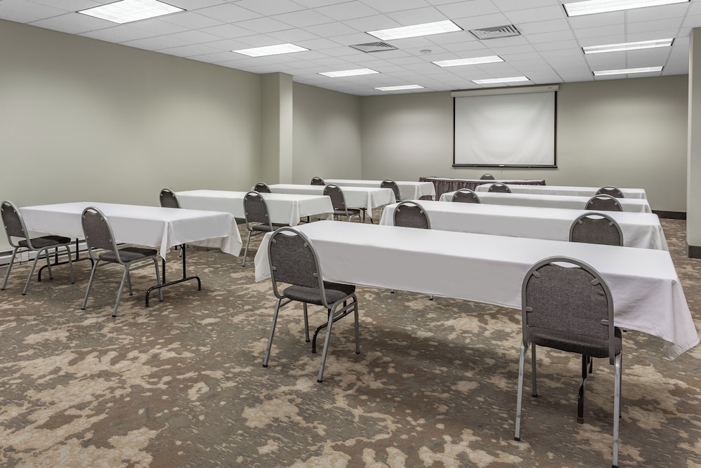 Holiday Inn Rockford by IHG - photo 33