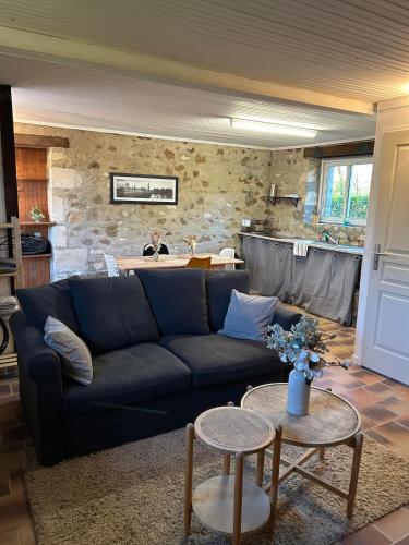 Studio indépendant avec cour - last minute hotel in Tennie