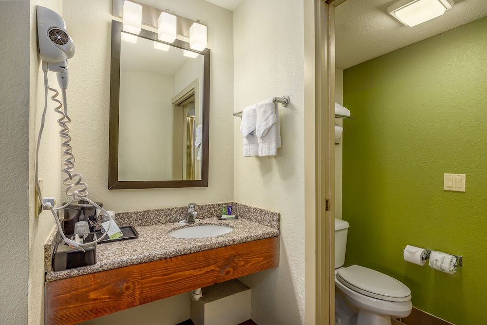 Garner Hotel Albuquerque Airport by IHG - photo 33