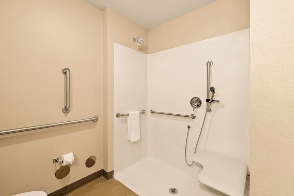 LivAway Suites Nashville Smyrna - photo 19