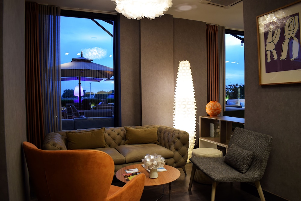 Adam Hotel Suites — Tunis — photo 3