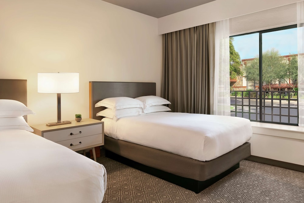 Hilton Scottsdale Resort & Villas - photo 8